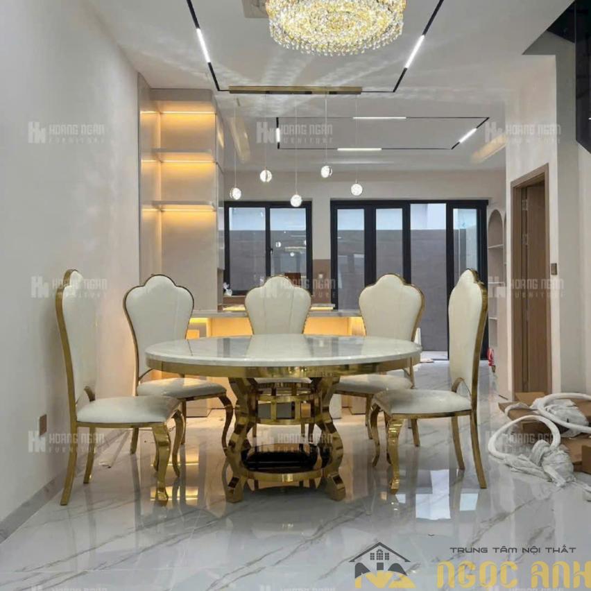 Mẫu Bàn Ăn Cổ Điển