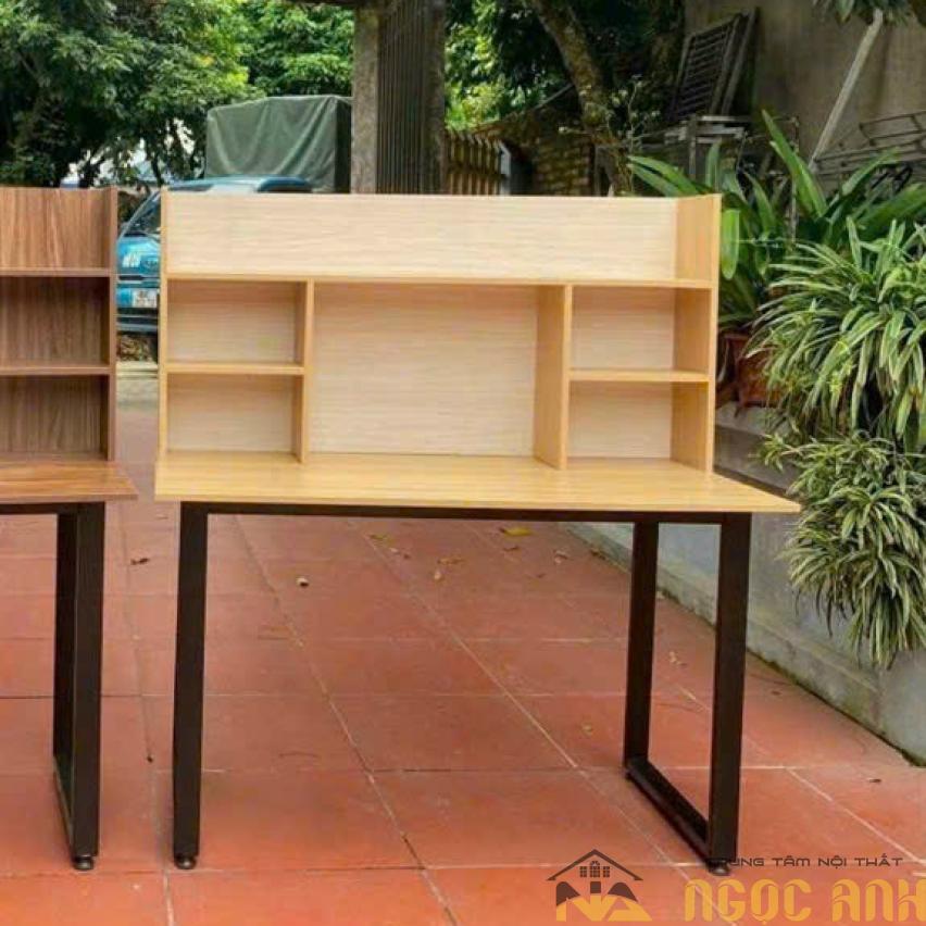 Bàn làm việc có kệ cao 60cm