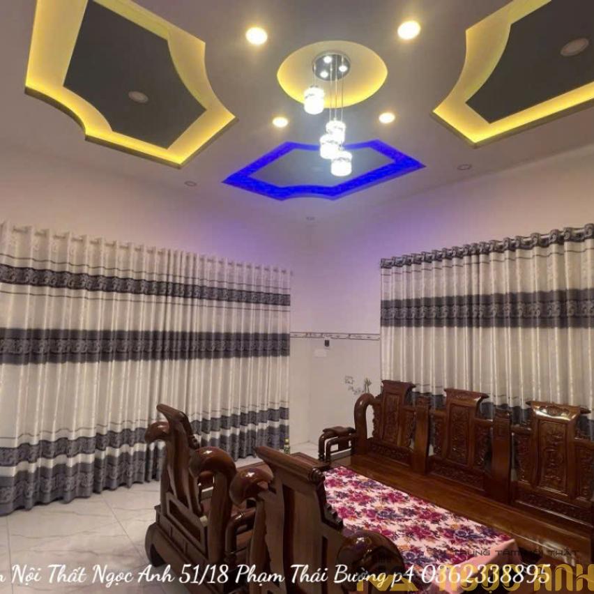 Màn vải gấm